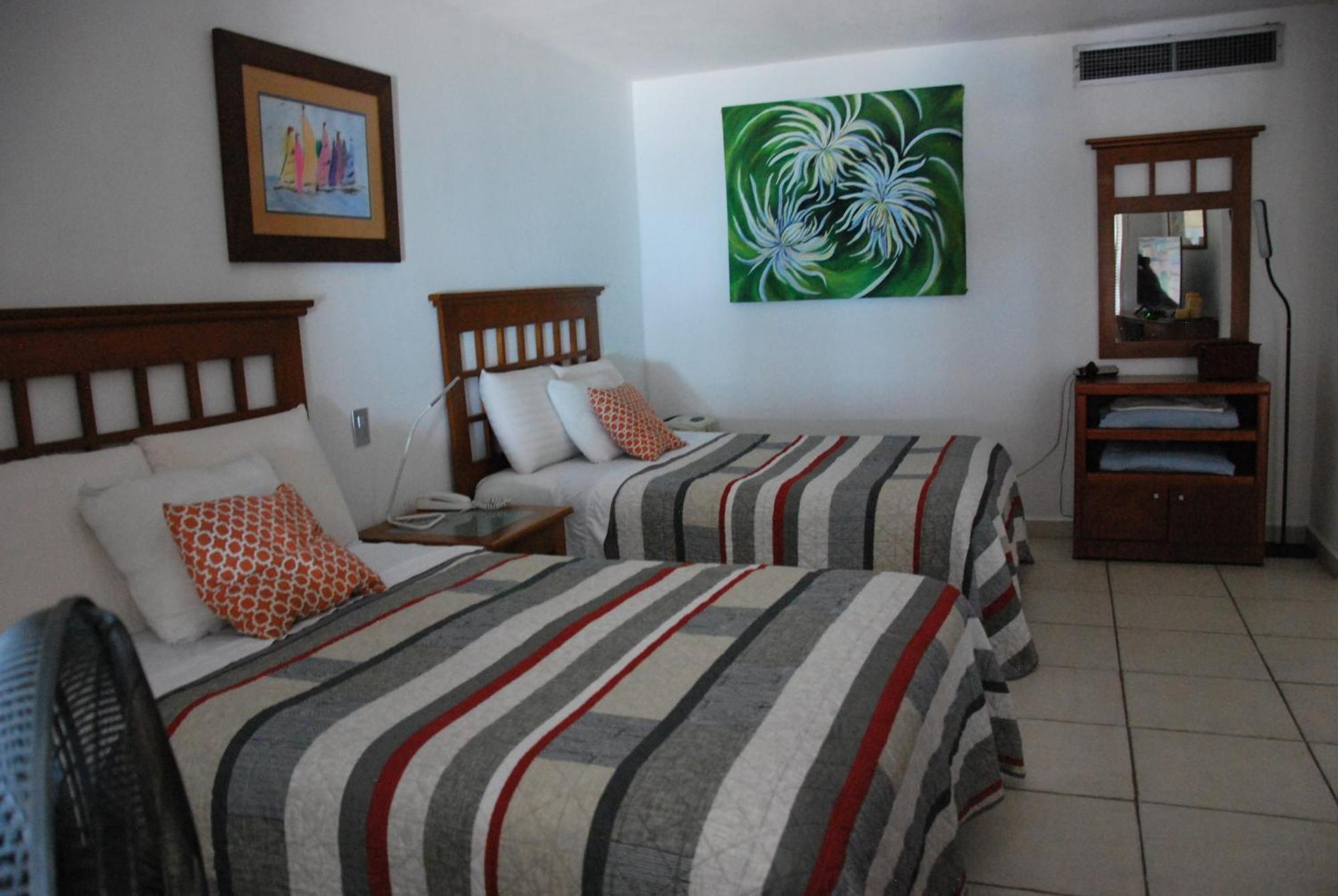 Beachfront View Condo Beside La Isla Mall Puerto Vallarta Zewnętrze zdjęcie